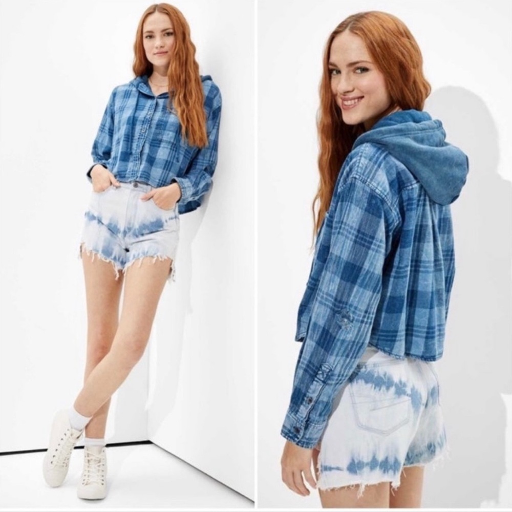 American Eagle Distressed Cropped Flannel Button
Down Hoodie